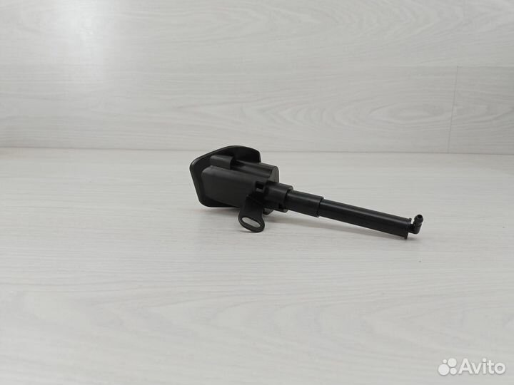 Форсунка омывателя фар правая Volvo XC90 (Mk1)