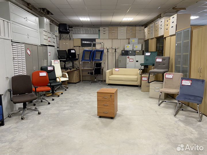 Тумбочка офисная