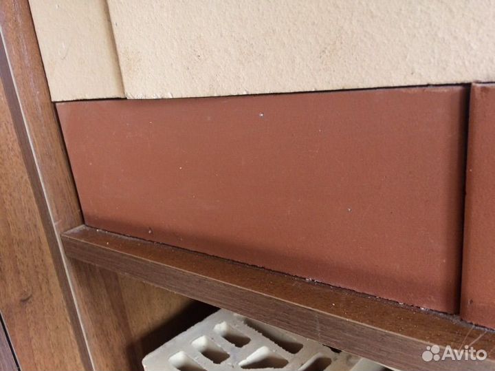 Красный кирпич