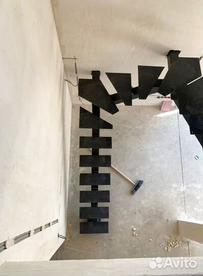 Металлокаркас для лестницы 