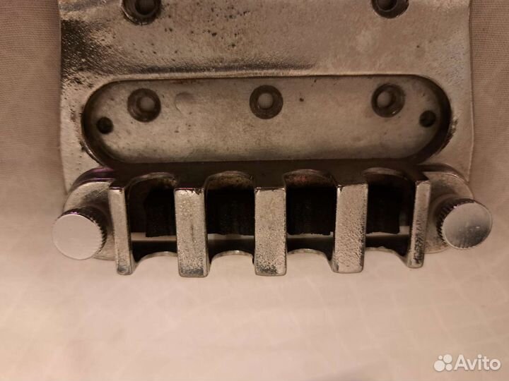 Бридж/струнодержатель для бас гитары Rickenbaker