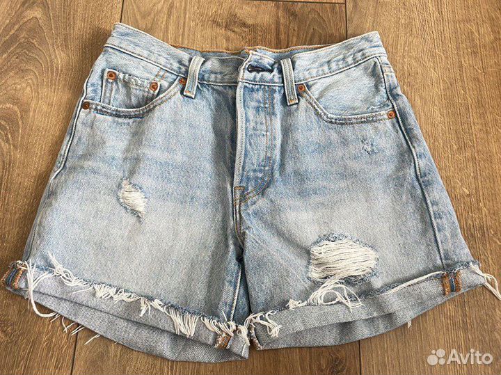 Шорты женские Levi's