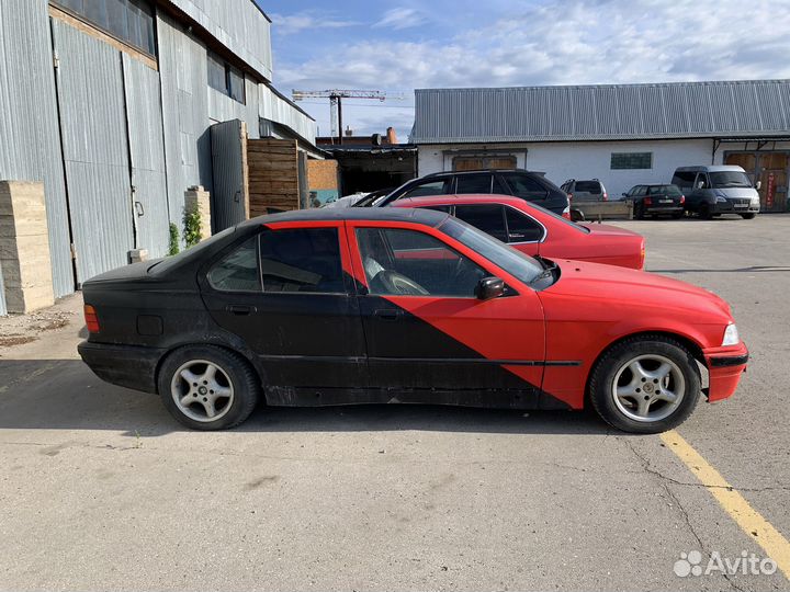 BMW E36 318i в разбор