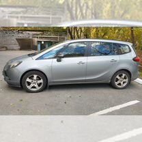 Opel Zafira 1.8 MT, 2013, 220 000 км, с пробегом, цена 750 000 руб.