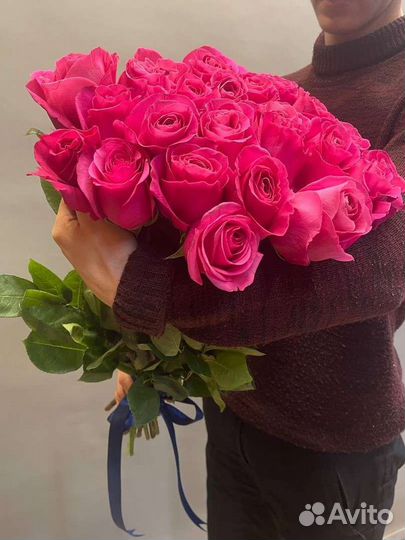 Крупноголовая Роза эквадор. Букет роз 25,51,101