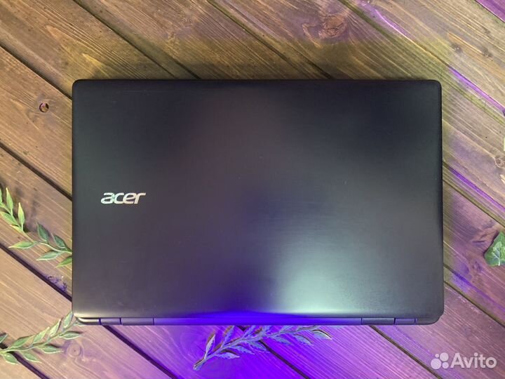 Игровой ноутбук Aser/6gb/500gb/2видеокарты