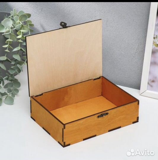 Шкатулка деревянная