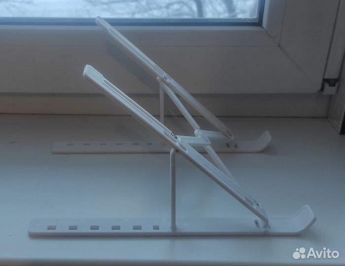 Подставка для планшетов пластиковая