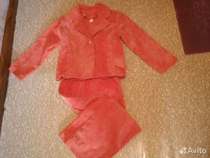 Брючн нов кост д /дев из микровельв и жилет утепл