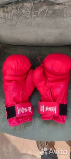 Боксерские перчатки 10 oz и 12 oz