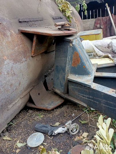 Продам поворотный бульдозер на трактор