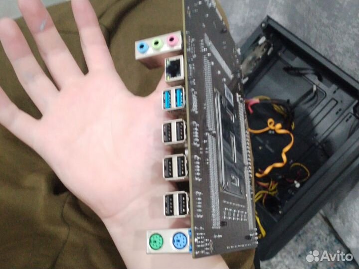 Материнская плата 2011 v3 с процесором