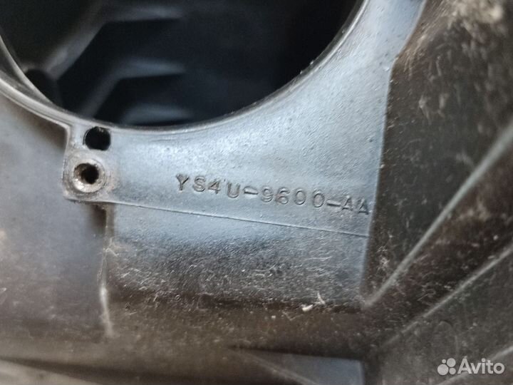 Корпус воздушного фильтра Ford Focus 1 zetec 2.0