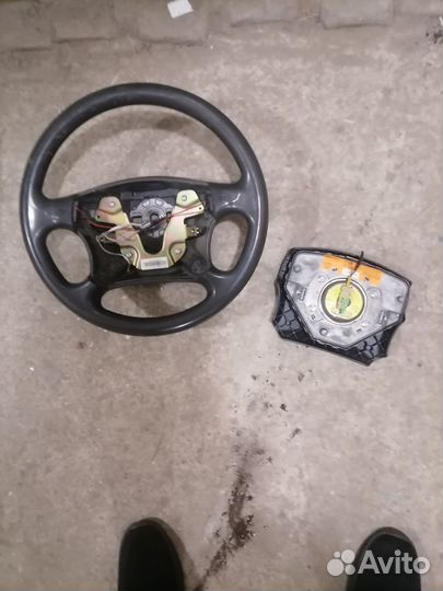 Продам руль с подушкой priora