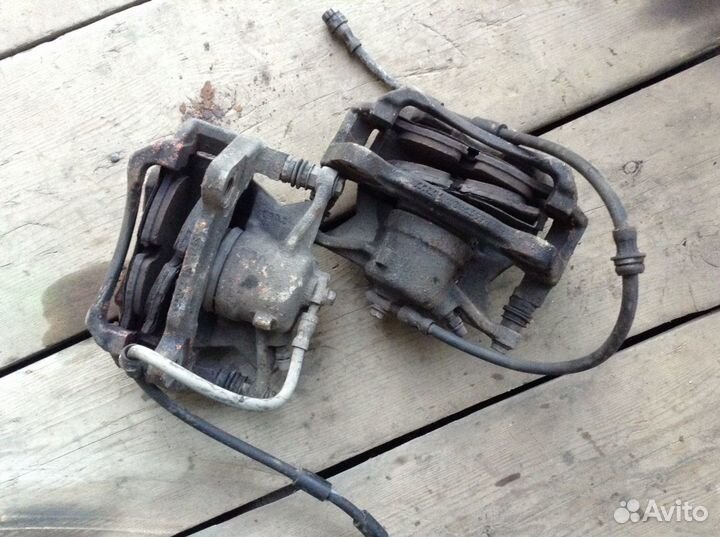 Суппорт тормозной передний Шкода Октавия А7 разбор