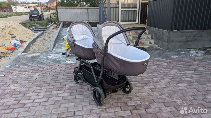 Коляска для двойни Peg Perego 3 в 1