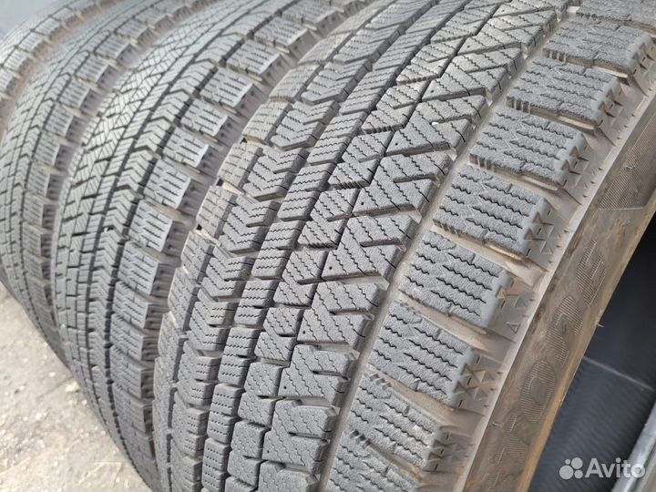 Комплект резины из Яаории 245/45/18 зима липучка