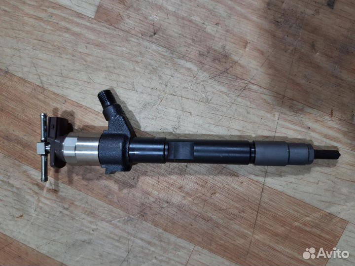 Форсунки 295050-1760/1465A439 Mitsubishi L200 4N15