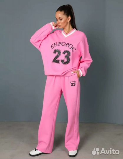 Костюм спортивный