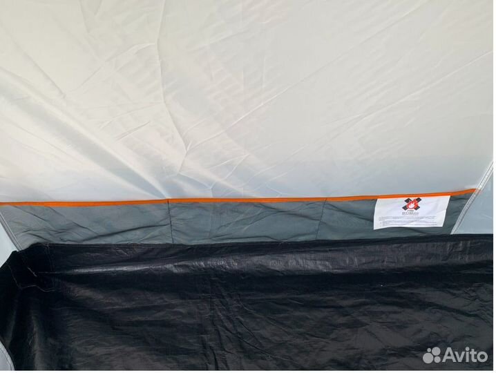 Палатка четырехместная с высоким тамбуром