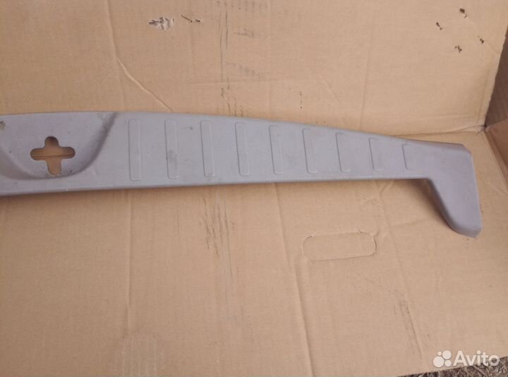 Накладка багажника Mitsubishi Pajero Sport KH4W