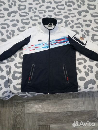 Продам мастерку Forward