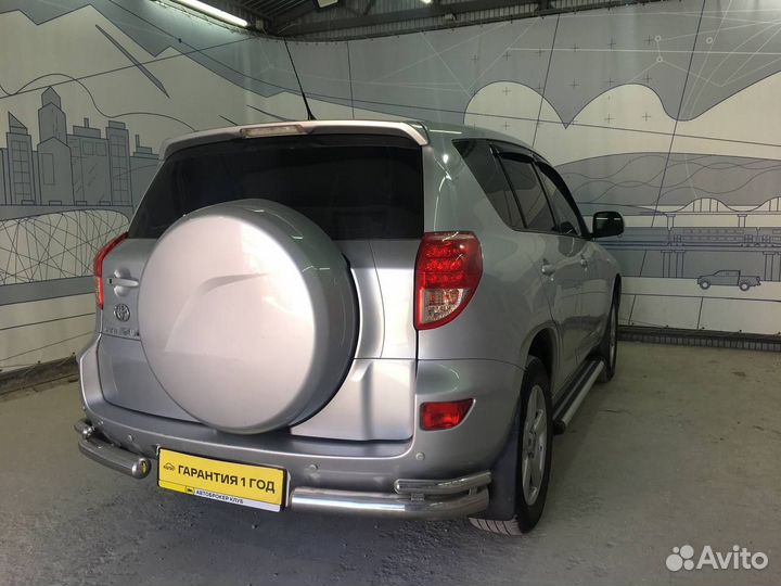 Toyota RAV4 2.0 AT, 2007, 175 000 км