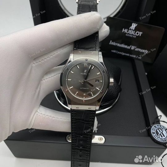 Часы Hublot classic fusion серые 42mm