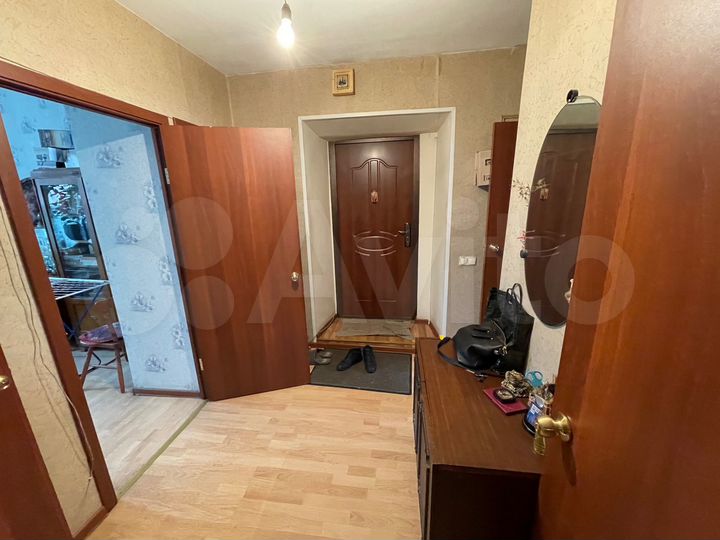 3-к. квартира, 60 м², 1/5 эт.