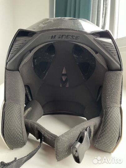 Горнолыжный шлем