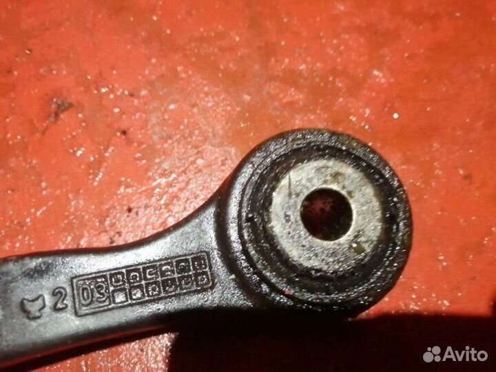 Рычаг подвески задний правый Mercedes-Benz E-Class