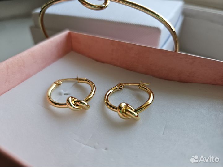 Браслет, серьги узел