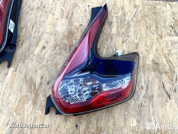 Правый фонарь Nissan Juke Ниссан Жук 2014-2019