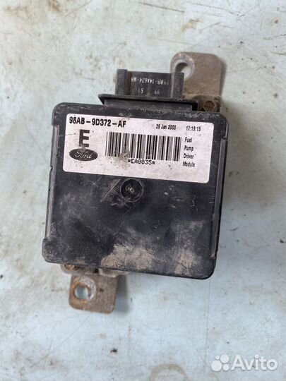 Блок управления топливным насосом Ford Focus 1