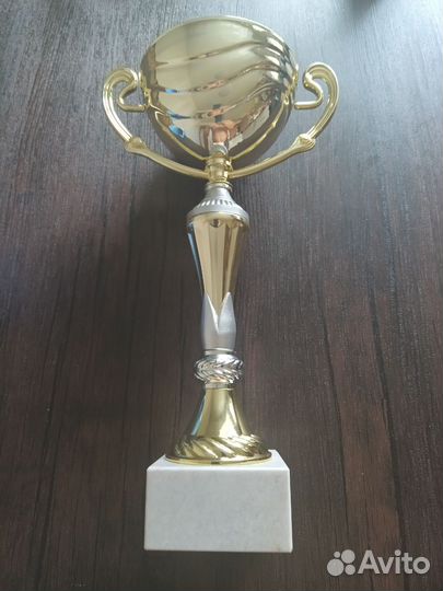 Кубки наградные спортивные