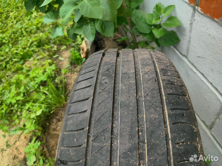 Michelin Primacy 4 215/55 R17 94V