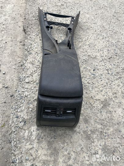 Подлокотник bmw 3 е90
