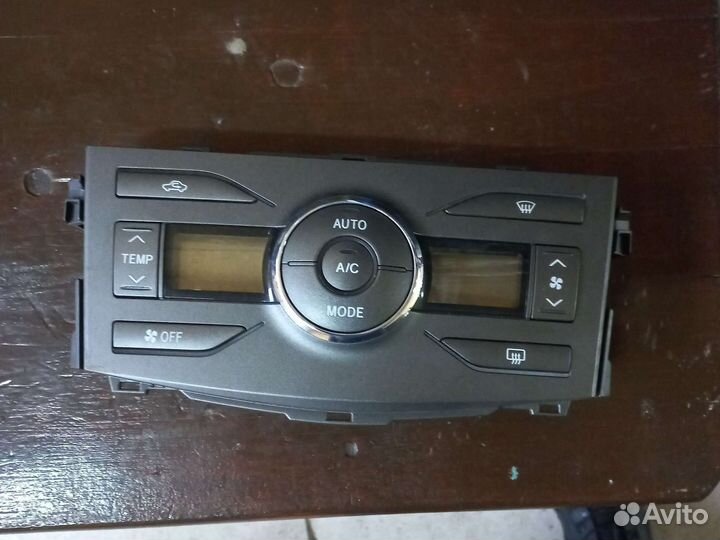 Блок климат контроля Toyota Corolla E150