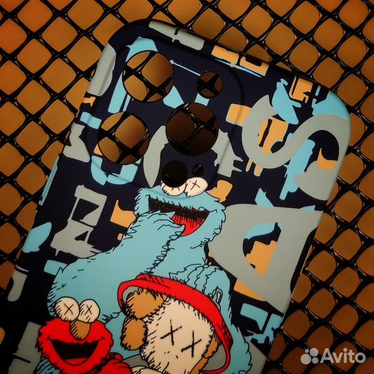 Чехлы на iPhone 13 Pro (Магазин)