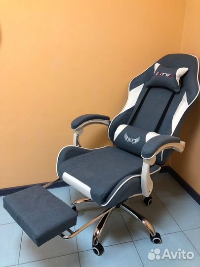 Игровое компьютерное кресло