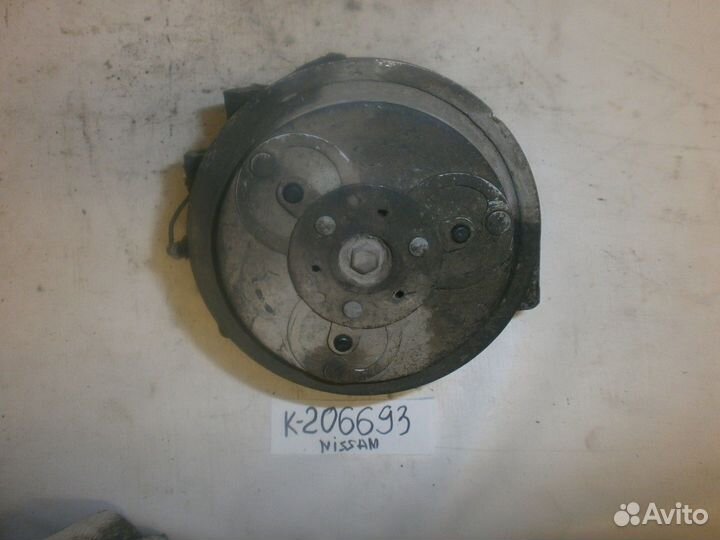 Компрессор кондиционера (Nissan Sunny)