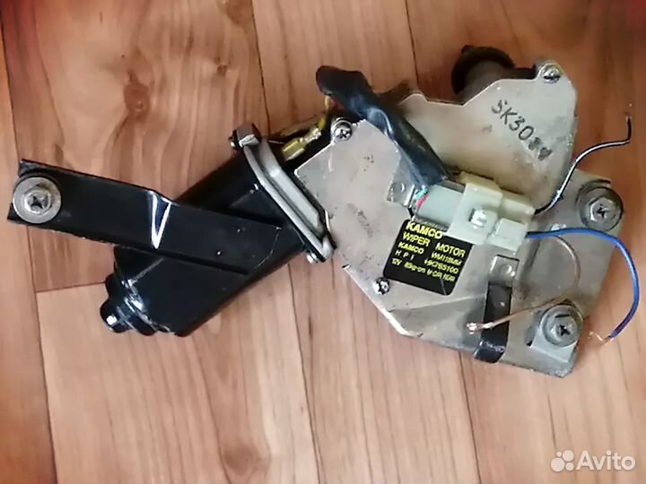 Электродвигатель очистителя стекла задней двери