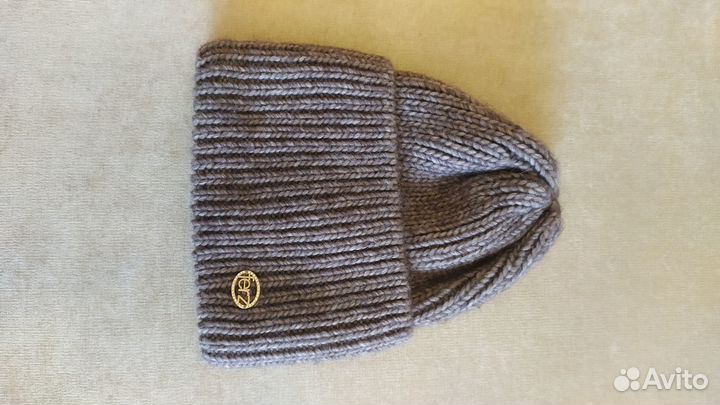 Шапка женская новая