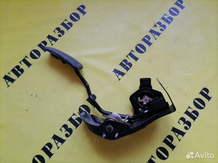 Педаль газа Toyota Corolla 120 2001-2006 хэтчбек