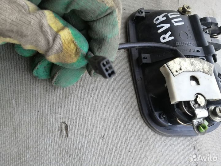 Ручка наружняя N28W для Mitsubishi RVR 1991-1997