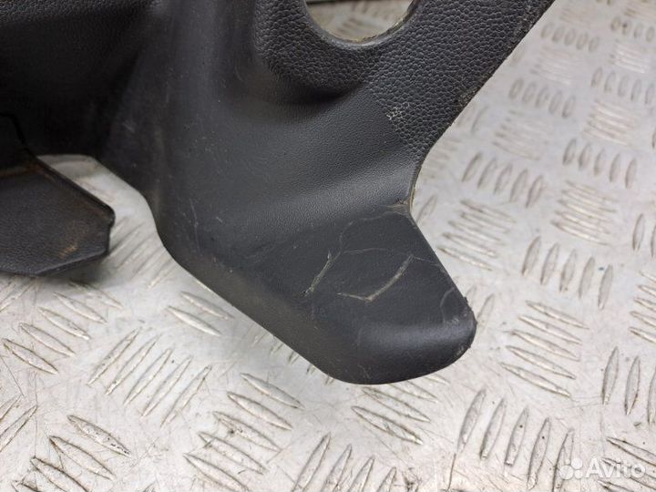 Обшивка салона правая Opel Astra H 1.6 Z16XER