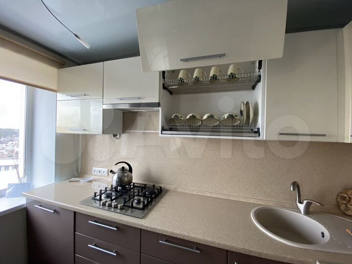 2-к. квартира, 49 м², 9/9 эт.