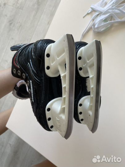 Хоккейные коньки bauer Y9 R, 27размер