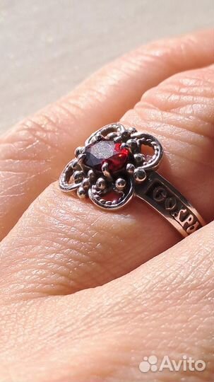 Серебряное кольцо с гранатом, винтаж