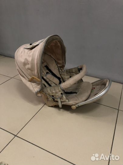 Детская коляска прогулочная 3 в 1